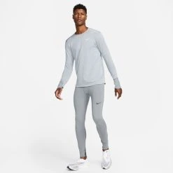 Nike Running Shirt Therma-FIT Repel Element Crew - Smoke Grey/Reflect Silver -football 17f84902e9bb
