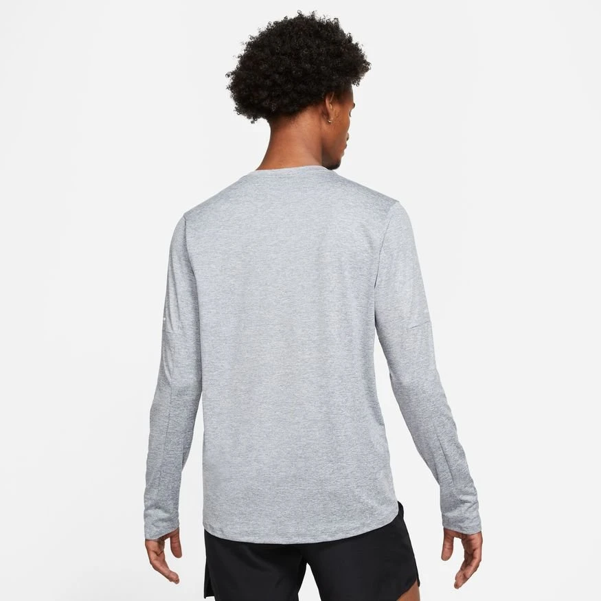 Nike Dri-FIT Element Crew - Smoke Grey/Reflect Silver 3 Nike Dri-FIT Element Crew - Smoke Grey/Reflect Silver - Image 3