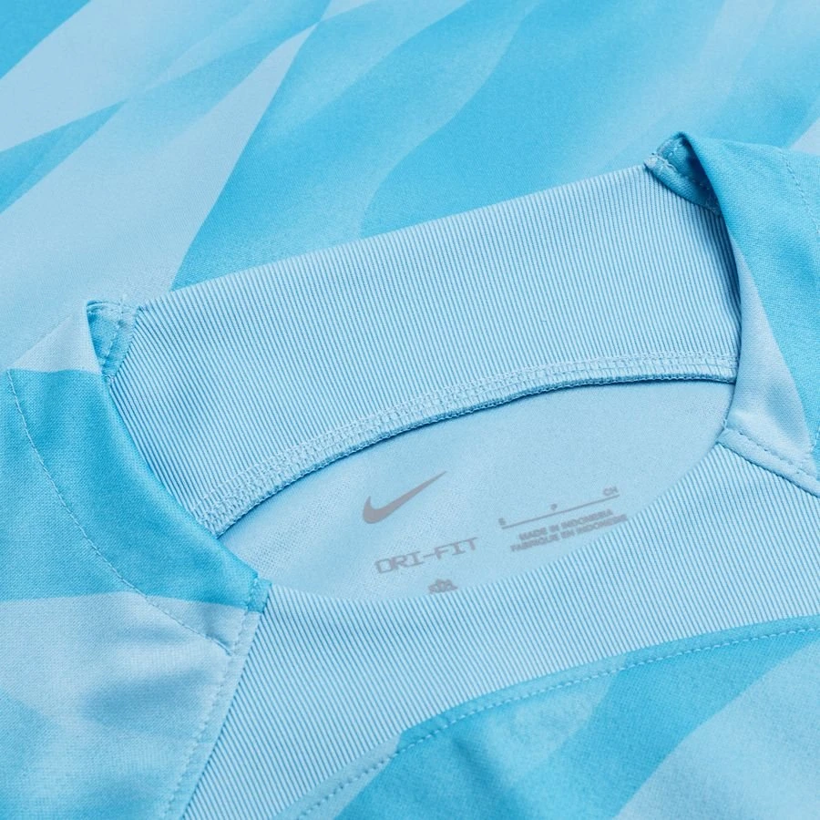 Nike Tottenham Goalkeeper Shirt 2023/24 7 Nike Tottenham Goalkeeper Shirt 2023/24 - Image 7