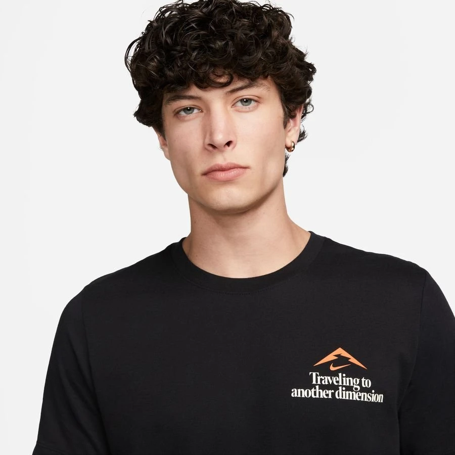 Nike Running T-Shirt Dri-FIT Trail - Black 3 Nike Running T-Shirt Dri-FIT Trail - Black - Image 3
