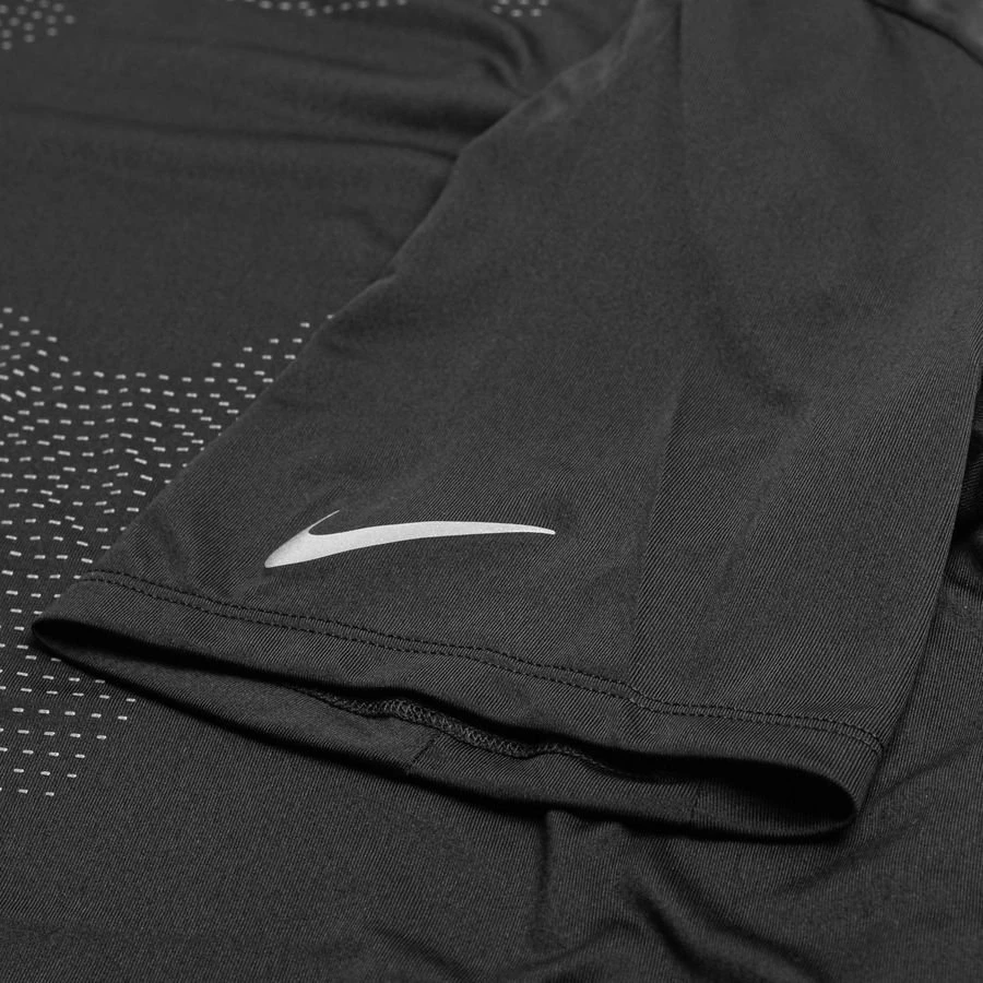 Nike Running T-Shirt Division Rise 365 - Black 5 Nike Running T-Shirt Division Rise 365 - Black - Image 5