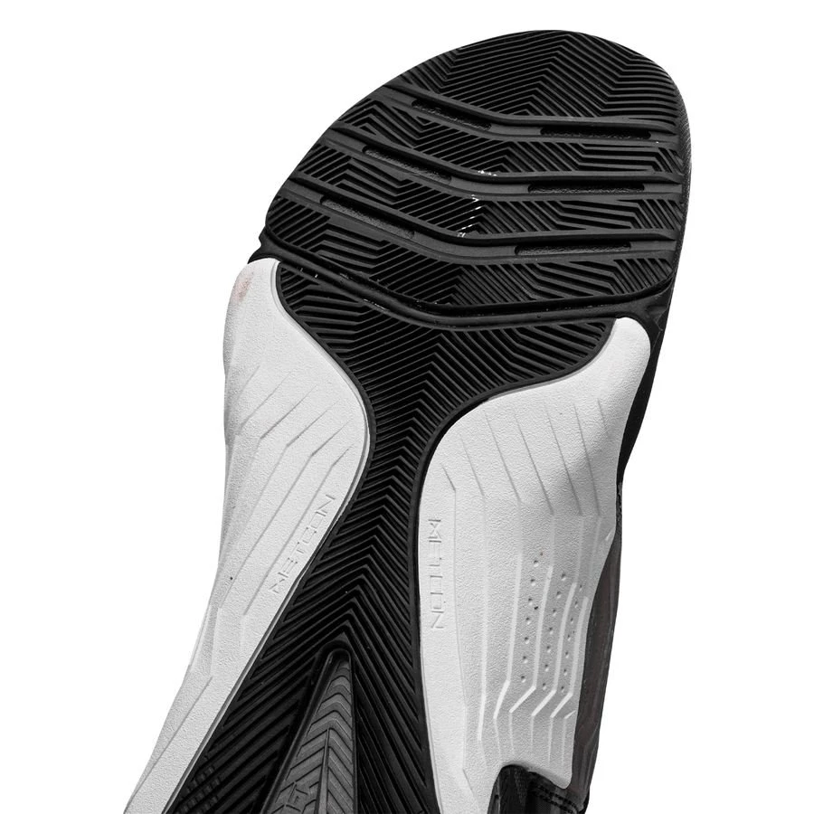 Nike Running Shoe Metcon 7 - Black/Metallic Bomber Grey/White Woman 4 Nike Running Shoe Metcon 7 - Black/Metallic Bomber Grey/White Woman - Image 4