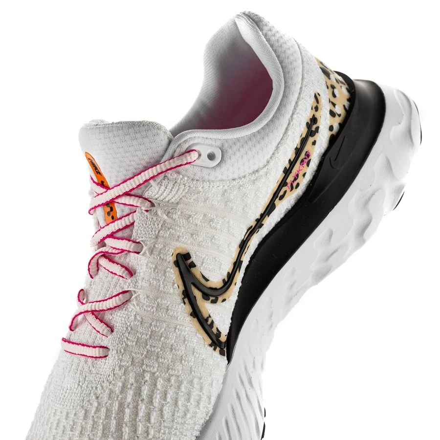 Nike Running Shoe React Infinity Flyknit 3 - White/Black/Pink Prime Woman 7 Nike Running Shoe React Infinity Flyknit 3 - White/Black/Pink Prime Woman - Image 7