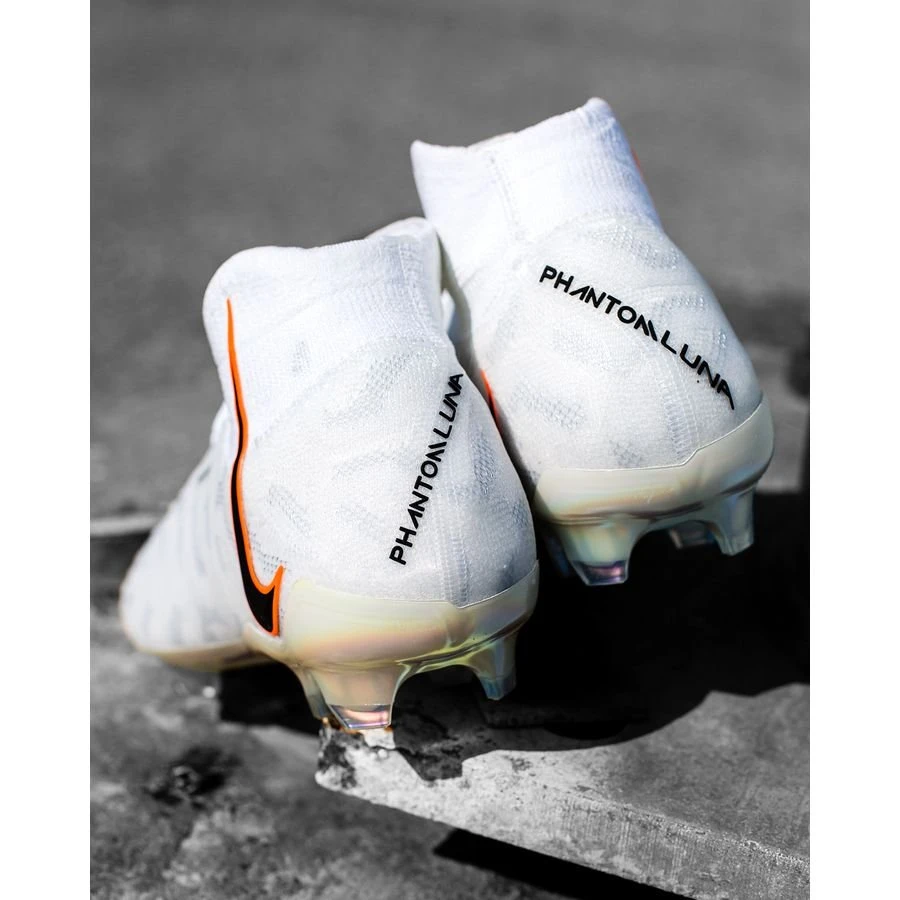 Nike Phantom Luna Elite FG - White/Black/Total Orange LIMITED EDITION 5 Nike Phantom Luna Elite FG - White/Black/Total Orange LIMITED EDITION - Image 5