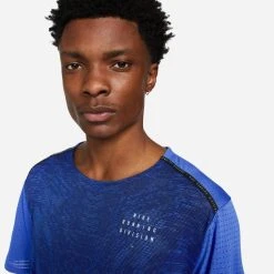 Nike Running T-Shirt Dri-FIT Run Division Rise 365 - Medium Blue/Reflect Silver -football 7e12e1b26e6f