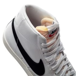 Nike Sneaker Blazer Mid '77 Vintage - White/Black -football 88c9a20a0bdd