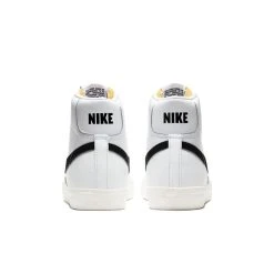 Nike Sneaker Blazer Mid '77 - White/Black Woman -football a0e73a47fff8