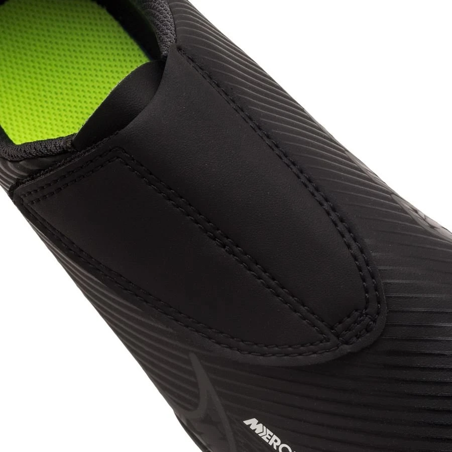 Nike Mercurial Vapor 15 Club Velcro TF - Black/Smoke Grey Kids 5 Nike Mercurial Vapor 15 Club Velcro TF - Black/Smoke Grey Kids - Image 5