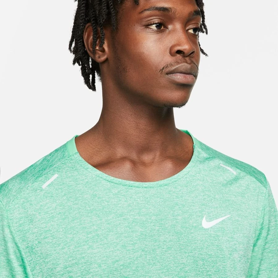 Nike Running T-Shirt Dri-FIT Rise 365 - Light Menta/Reflect Silver 3 Nike Running T-Shirt Dri-FIT Rise 365 - Light Menta/Reflect Silver - Image 3