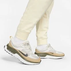 Nike Sweatpants NSW Club Fleece - Coconut Milk/Black Woman -football e638d2077eb8