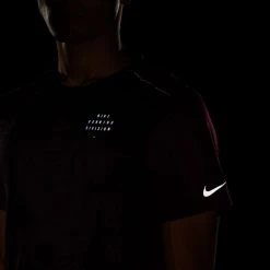 Nike Running T-Shirt Dri-FIT Run Division Rise 365 - Purple/Reflect Silver 9 Nike Running T-Shirt Dri-FIT Run Division Rise 365 - Purple/Reflect Silver -football e74bbf7568c9