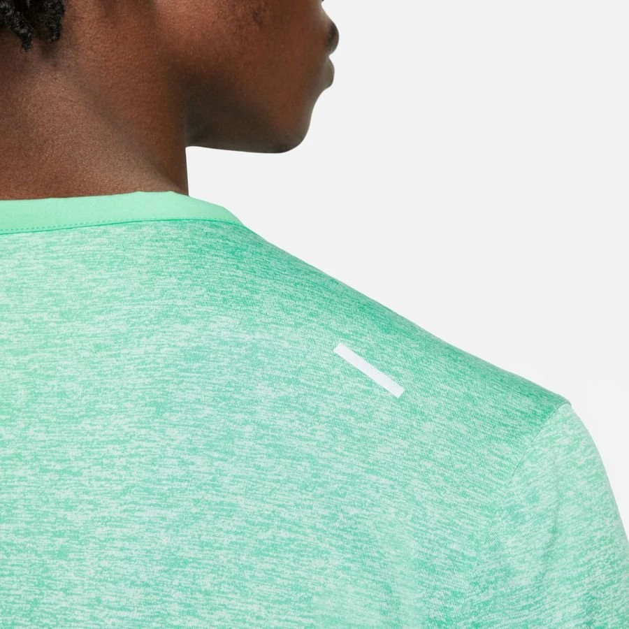 Nike Running T-Shirt Dri-FIT Rise 365 - Light Menta/Reflect Silver 4 Nike Running T-Shirt Dri-FIT Rise 365 - Light Menta/Reflect Silver - Image 4