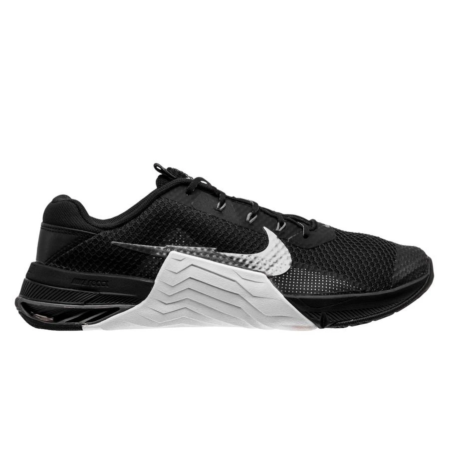 Nike Running Shoe Metcon 7 - Black/Metallic Bomber Grey/White Woman 1 Nike Running Shoe Metcon 7 - Black/Metallic Bomber Grey/White Woman