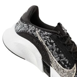 Nike Running Shoe SuperRep GO 3 Flyknit Next Nature - Black/Metallic Silver/White Woman -football f5c8b14744c7