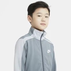 Nike Tracksuit NSW Poly - Smoke Grey/White Kids -football f709bf940872